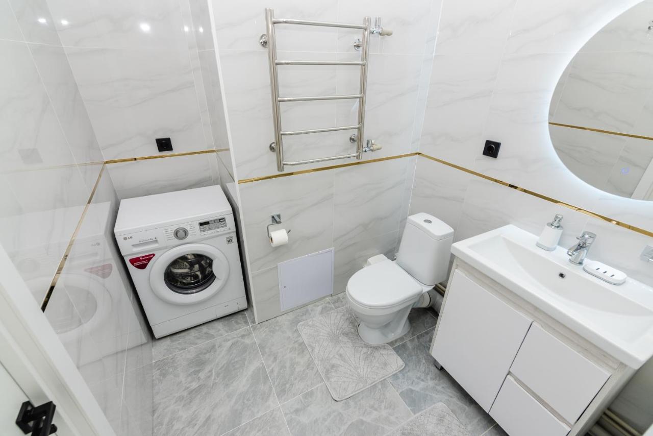 Apartamento Heaven 10 Almatý Exterior foto